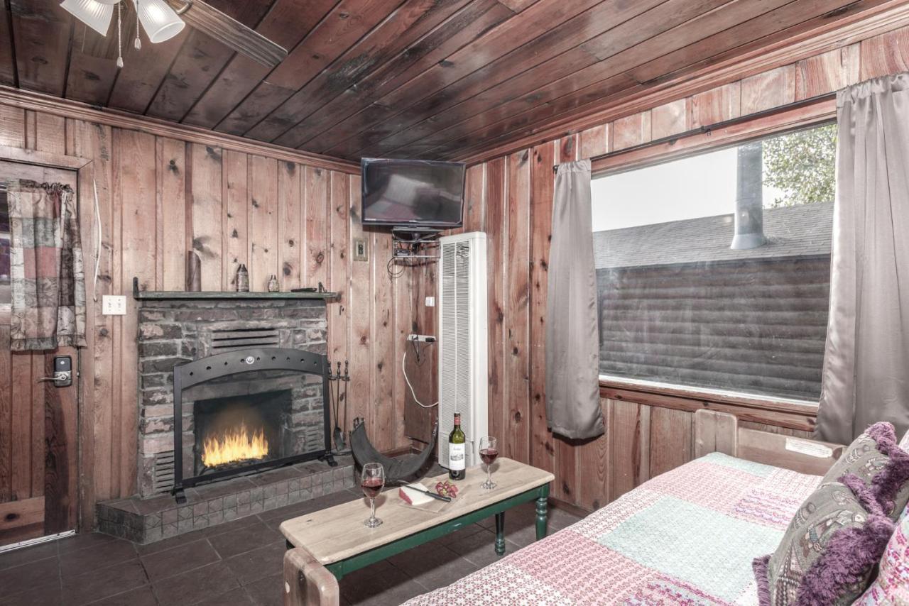 Cozy Cabin, 2 Bedrooms, Fireplace, Midtown, Sleeps 5 Ruidoso Extérieur photo